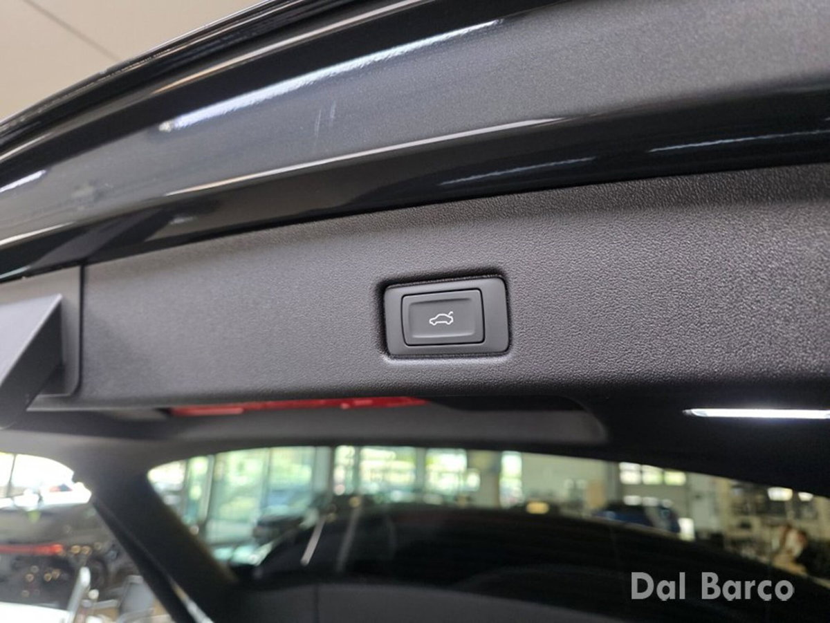 Audi Q5 2.0 tdi mhev+ Business Advanced quattro 204cv s-tronic (16)
