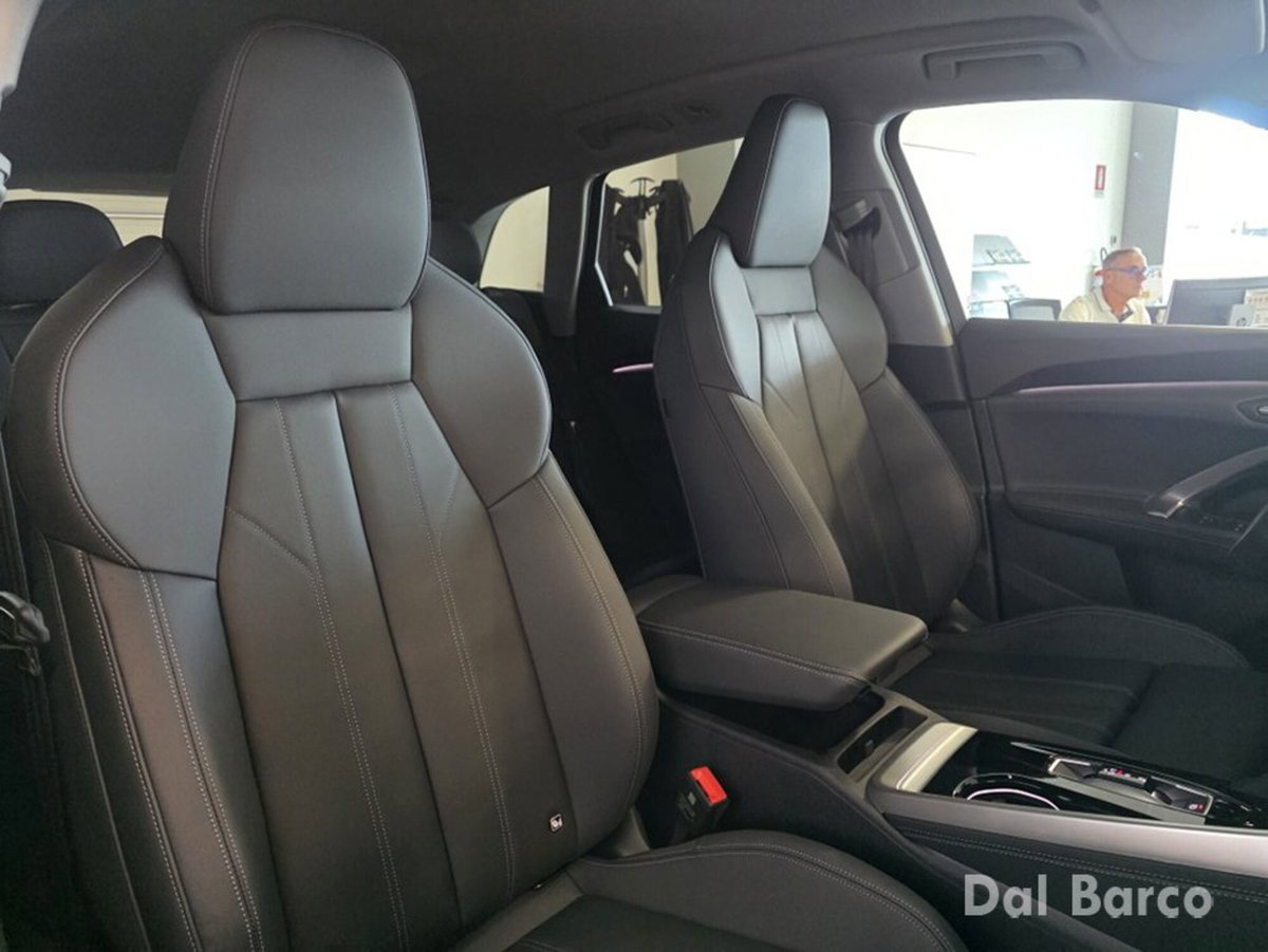 Audi Q5 2.0 tdi mhev+ Business Advanced quattro 204cv s-tronic (17)