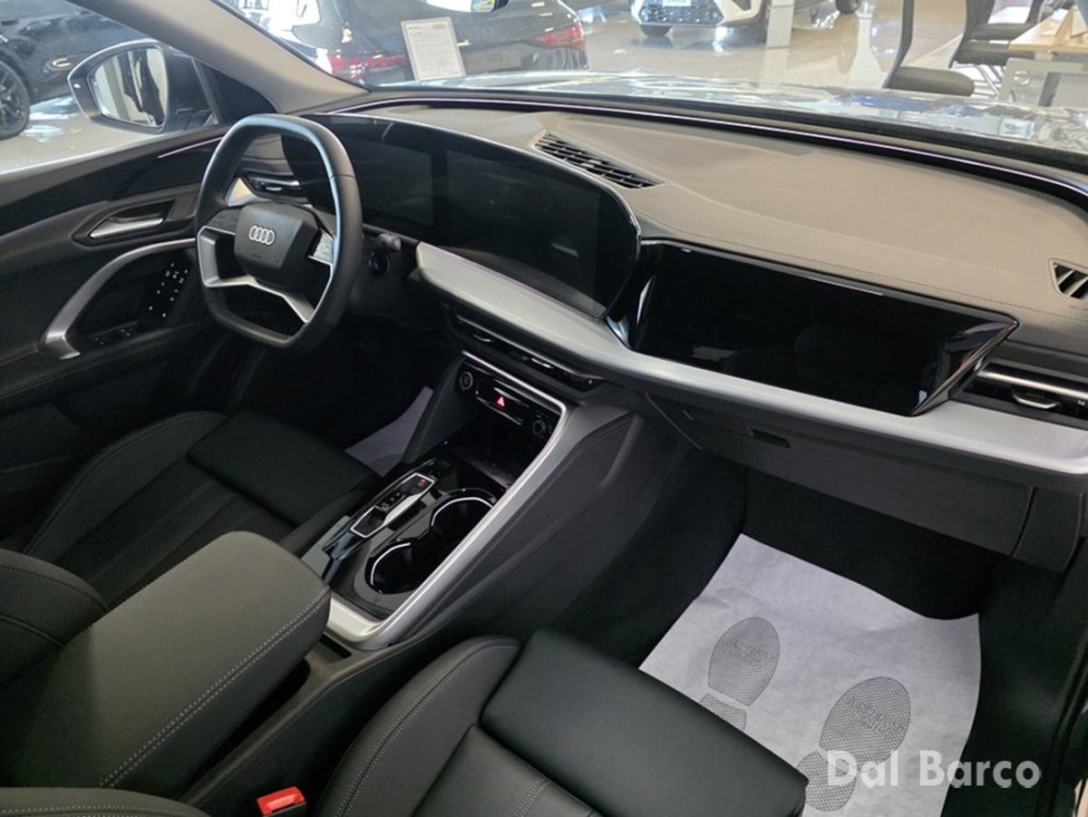 Audi Q5 2.0 tdi mhev+ Business Advanced quattro 204cv s-tronic (18)