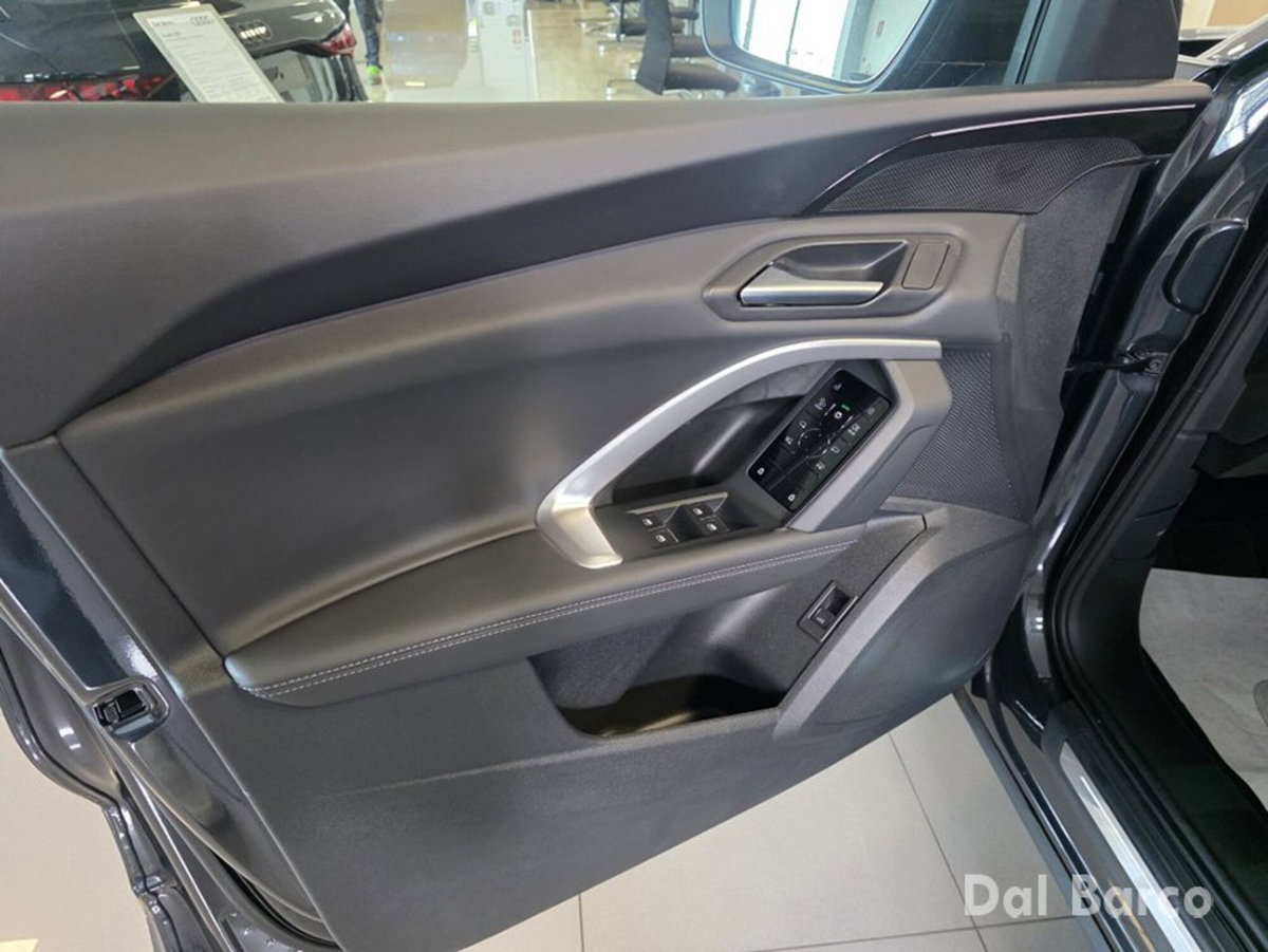 Audi Q5 2.0 tdi mhev+ Business Advanced quattro 204cv s-tronic (7)