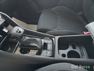 Skoda Karoq 1.5 tsi Sportline dsg (12)