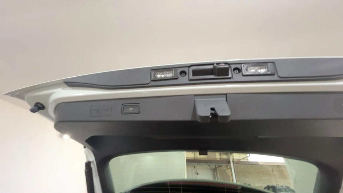 Volkswagen T-Roc 1.5 etsi R-Line 150cv dsg (11)