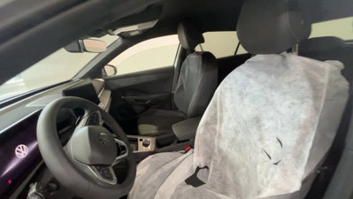 Volkswagen T-Roc 1.5 etsi R-Line 150cv dsg (14)