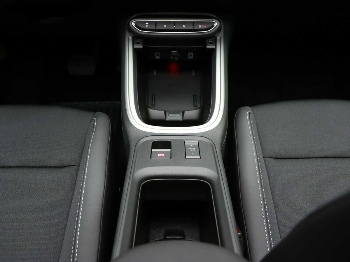 Jeep Avenger 1.2 turbo e-hybrid mhev Summit fwd 110cv edct6 (11)