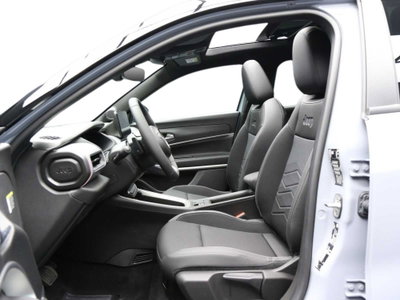 Jeep Avenger 1.2 turbo e-hybrid mhev Summit fwd 110cv edct6 (16)