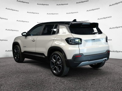 Jeep Avenger 1.2 turbo e-hybrid mhev Summit fwd 110cv edct6 (2)