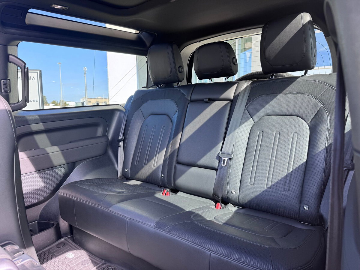 Land Rover Defender 90 Hard Top 3.0d i6 mhev X-Dynamic SE awd 250cv auto (16)