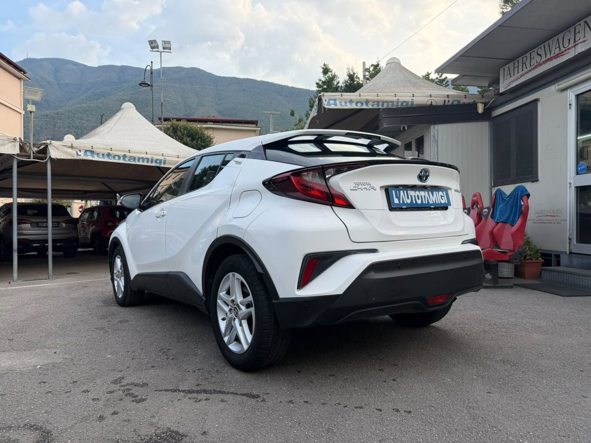 Toyota Toyota C-HR 2.0 phev Lounge fwd e-cvt (3)