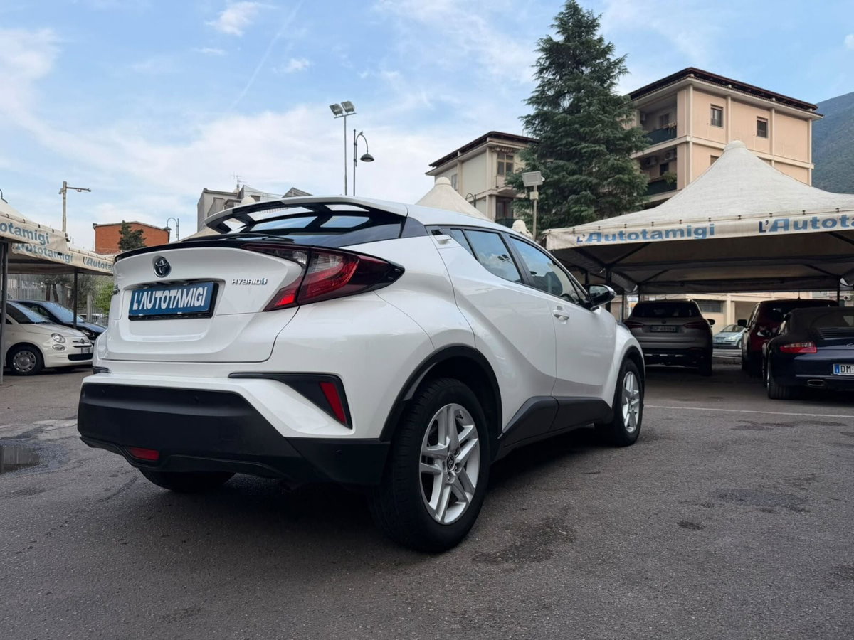 Toyota Toyota C-HR 2.0 phev Lounge fwd e-cvt (4)
