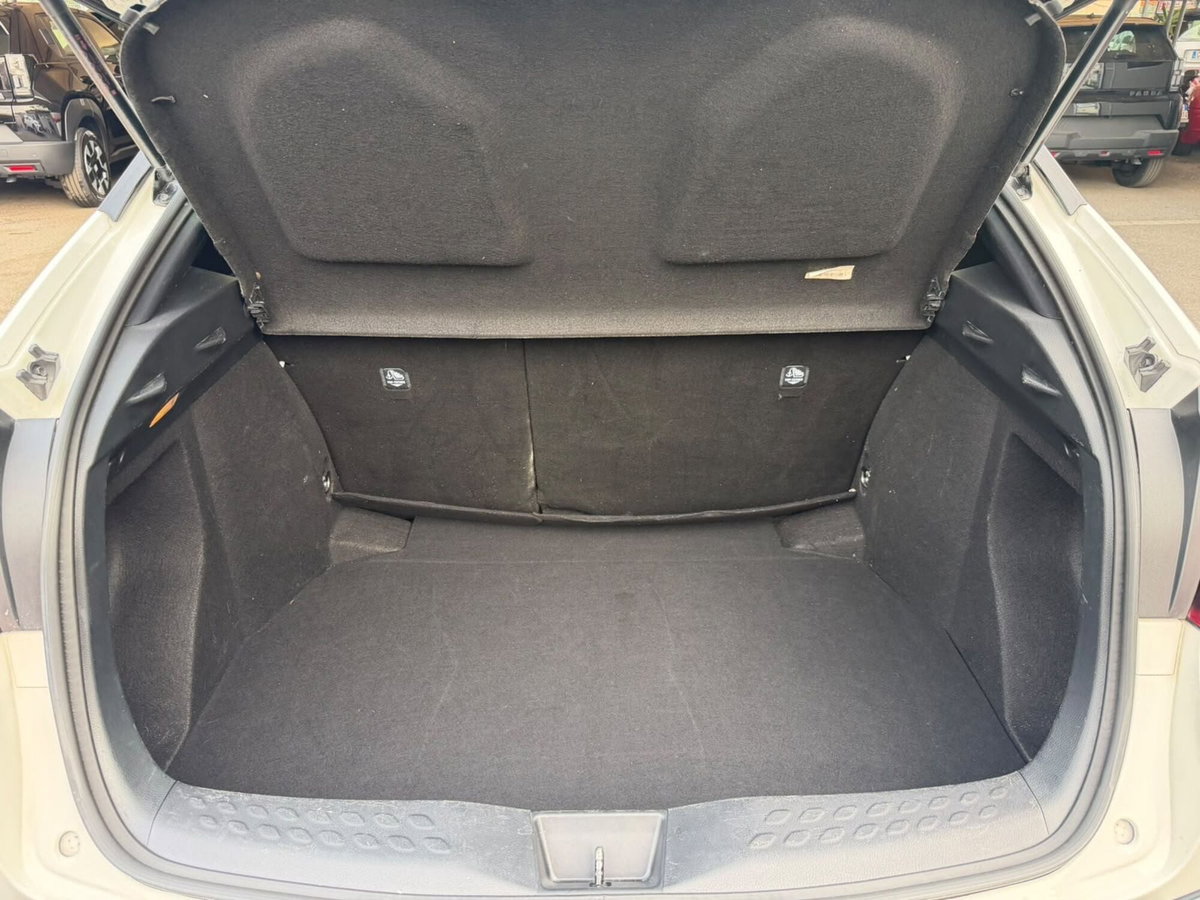 Toyota Toyota C-HR 2.0 phev Lounge fwd e-cvt (5)