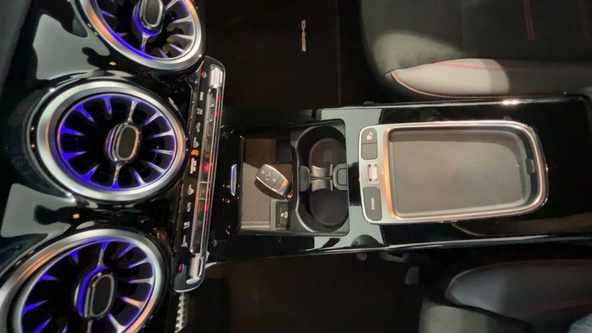 Mercedes-Benz Classe A 200 d AMG Line Advanced Plus auto (11)