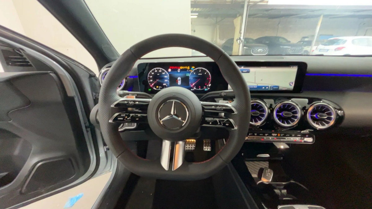 Mercedes-Benz Classe A 200 d AMG Line Advanced Plus auto (8)