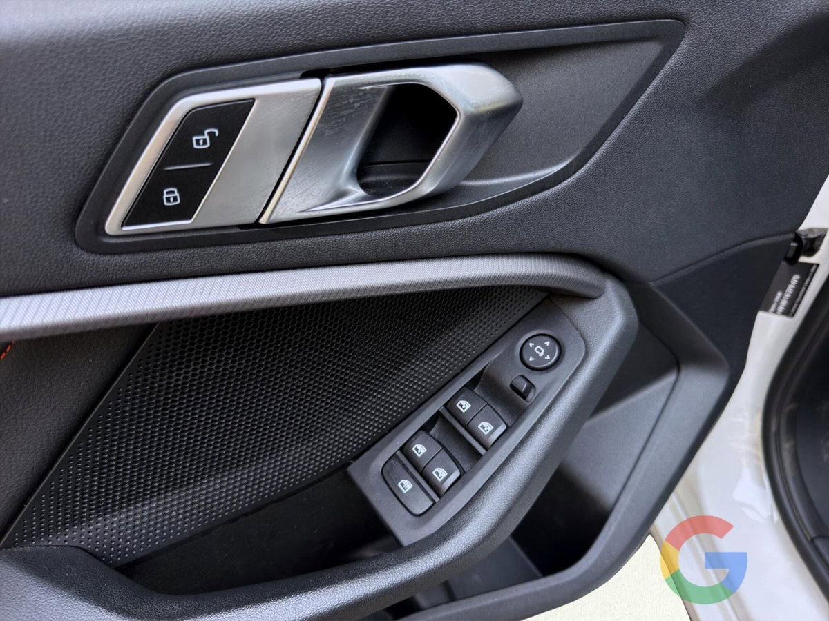 BMW Serie 1 118i 5p. Sport (15)