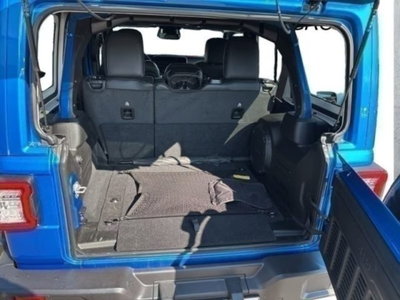 Jeep Wrangler Unlimited 2.0 Turbo Sahara (14)