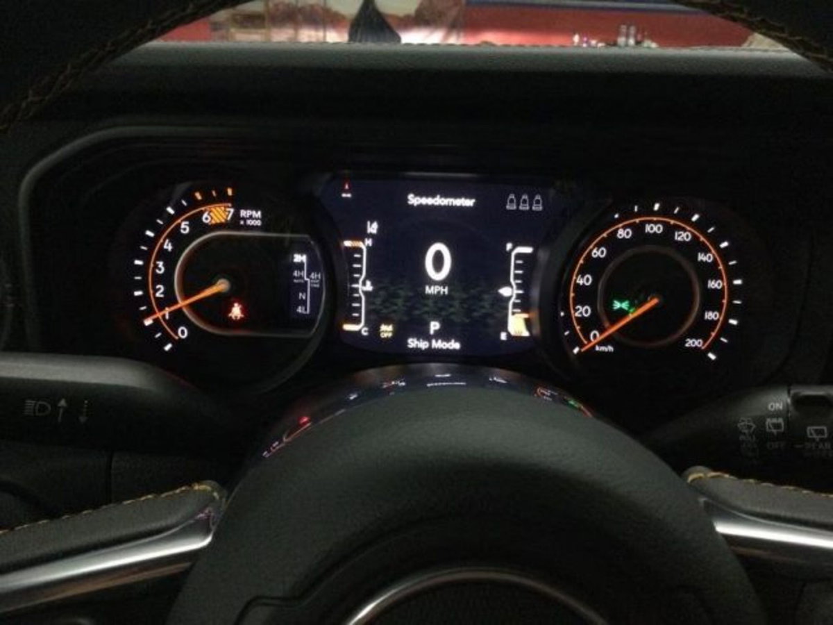 Jeep Wrangler Unlimited 2.0 Turbo Sahara (9)