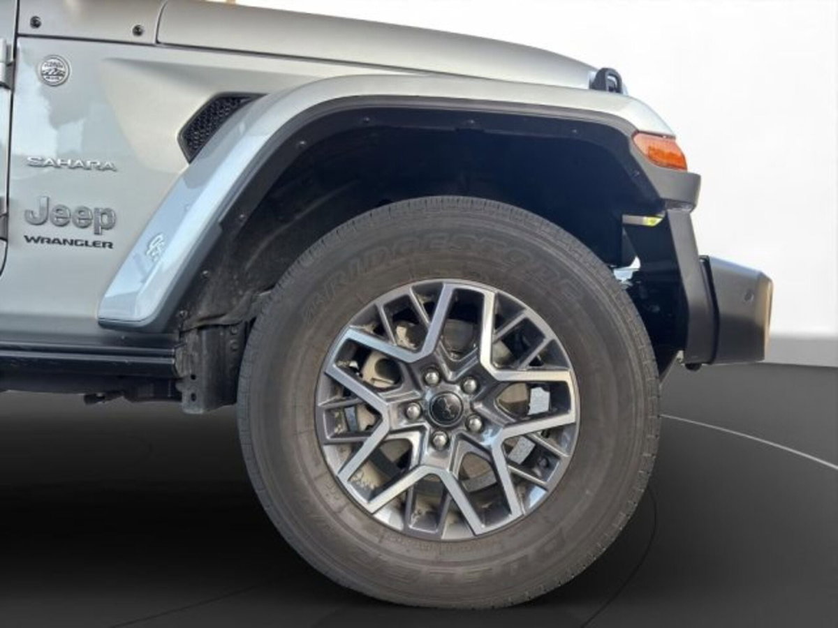 Jeep Wrangler Unlimited 2.0 Turbo Sahara (11)