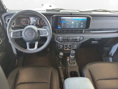 Jeep Wrangler Unlimited 2.0 Turbo Sahara (8)