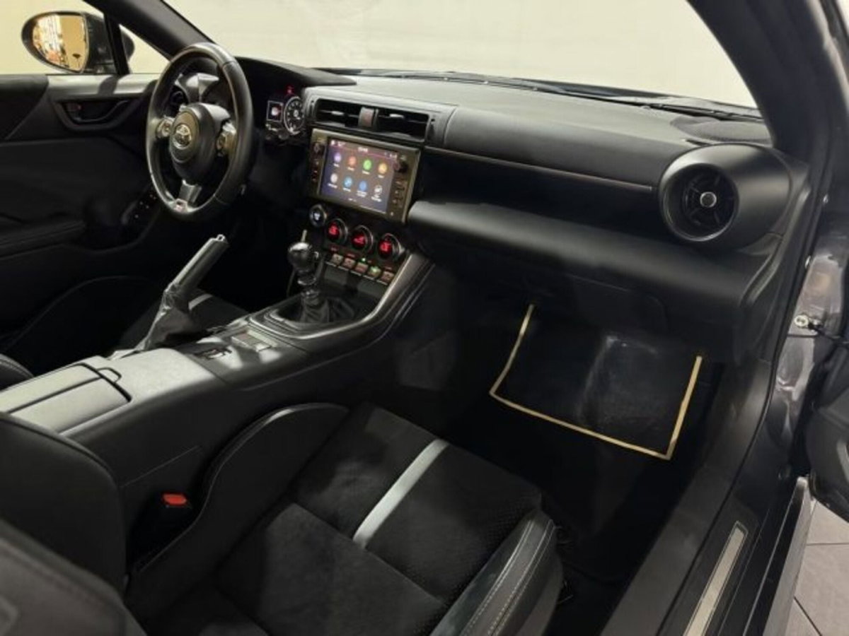 Toyota GR86 2.Premium Sport A/T (15)