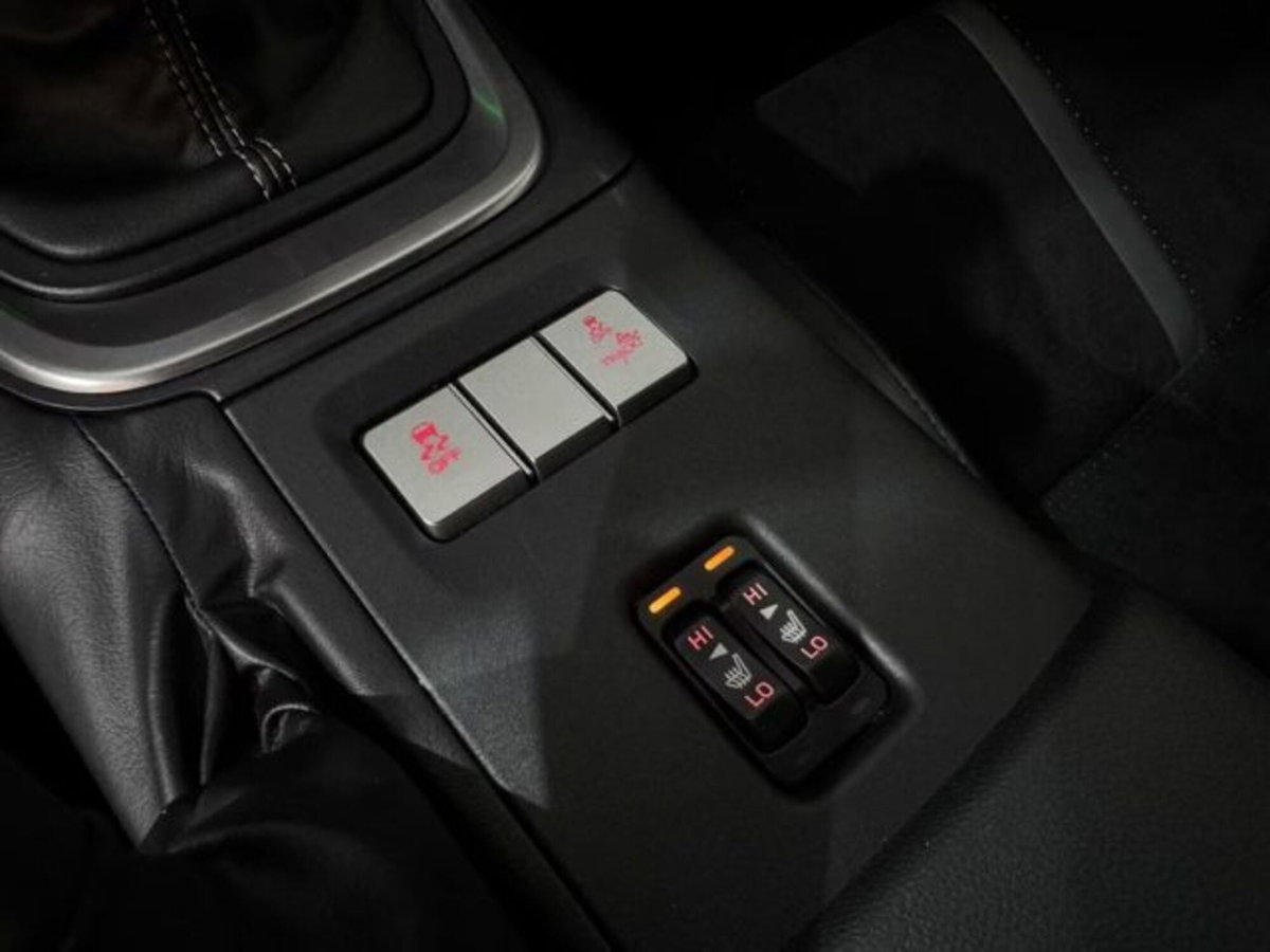 Toyota GR86 2.Premium Sport A/T (19)