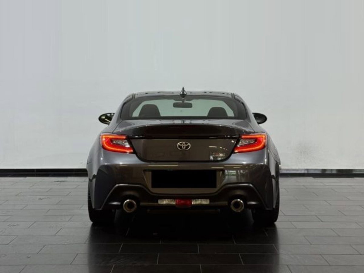 Toyota GR86 2.Premium Sport A/T (4)