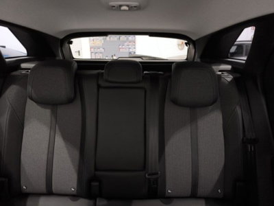 Peugeot 3008 BlueHDi 130 S&S EAT8 Allure Pack (17)