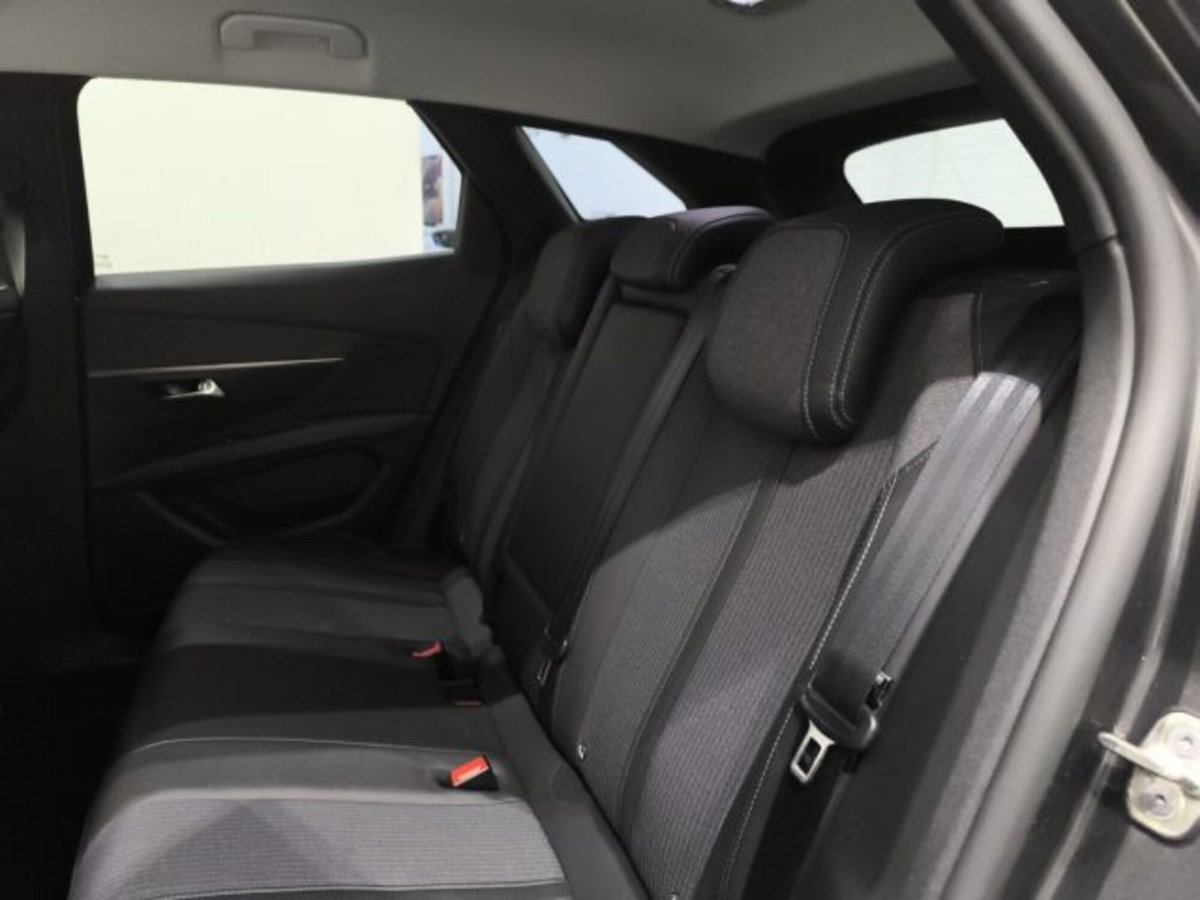 Peugeot 3008 BlueHDi 130 S&S EAT8 Allure Pack (19)
