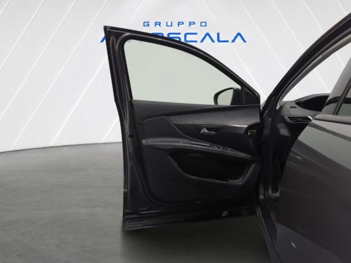 Peugeot 3008 BlueHDi 130 S&S EAT8 Allure Pack (9)