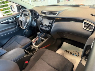 Nissan Qashqai 1.5 dCi N-Connecta (10)