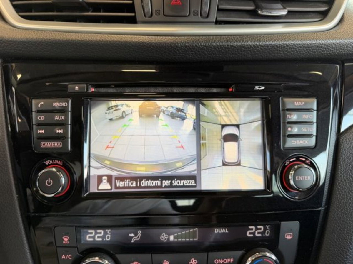Nissan Qashqai 1.5 dCi N-Connecta (20)
