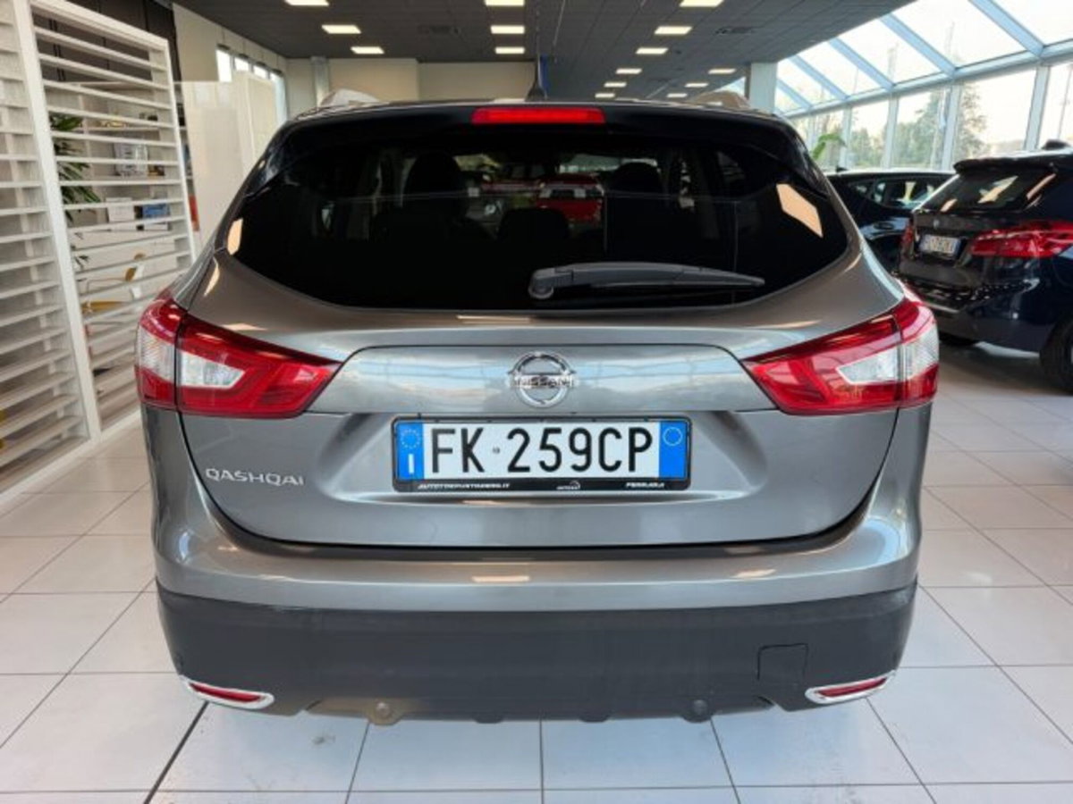 Nissan Qashqai 1.5 dCi N-Connecta (3)