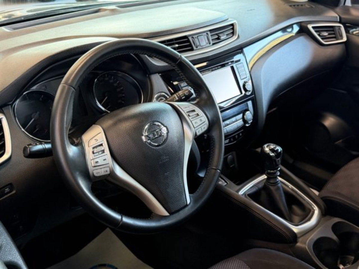 Nissan Qashqai 1.5 dCi N-Connecta (7)