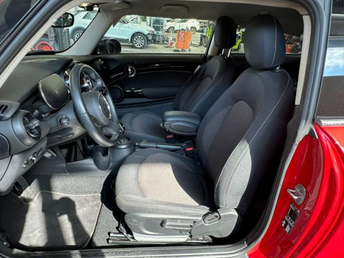 MINI Mini 1.5 Cooper Classic (13)
