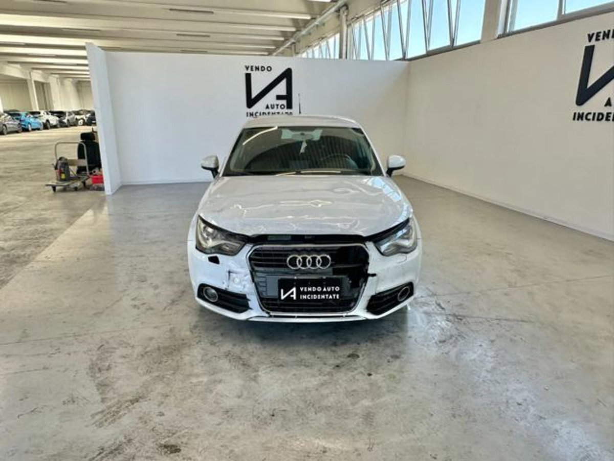 Audi A1 Sportback 1.6 TDI S tronic Ambition (2)