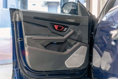 Lamborghini Urus 4.0 (8)