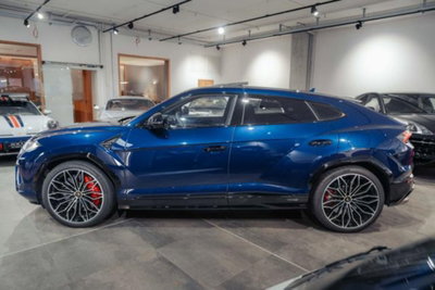 Lamborghini Urus 4.0 (3)