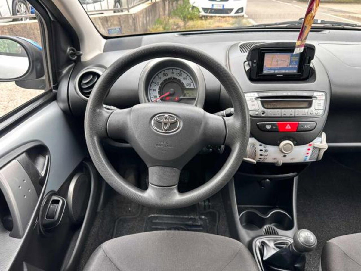 Toyota Aygo 1.0 12V VVT-i 5 porte Active Connect (15)