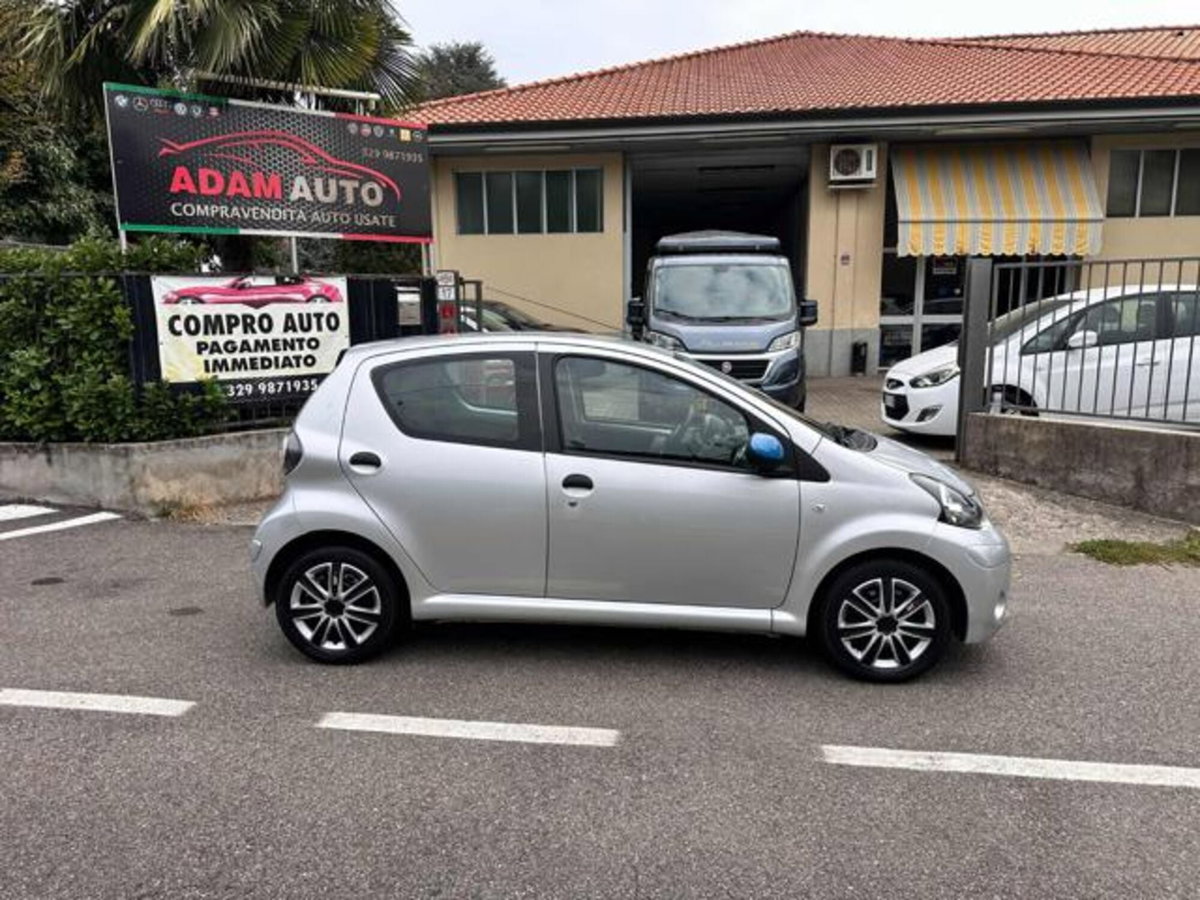 Toyota Aygo 1.0 12V VVT-i 5 porte Active Connect (8)