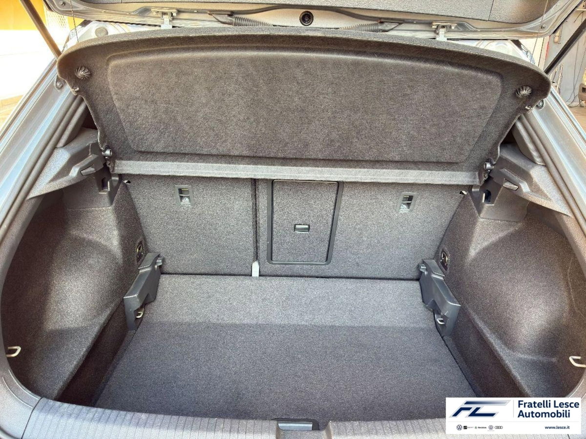 Volkswagen T-Roc 1.0 TSI R-Line (5)