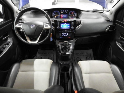 Lancia Ypsilon 1.3 MJT 16V 95 CV 5 porte S&S Platinum (18)