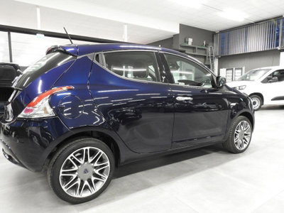 Lancia Ypsilon 1.3 MJT 16V 95 CV 5 porte S&S Platinum (9)