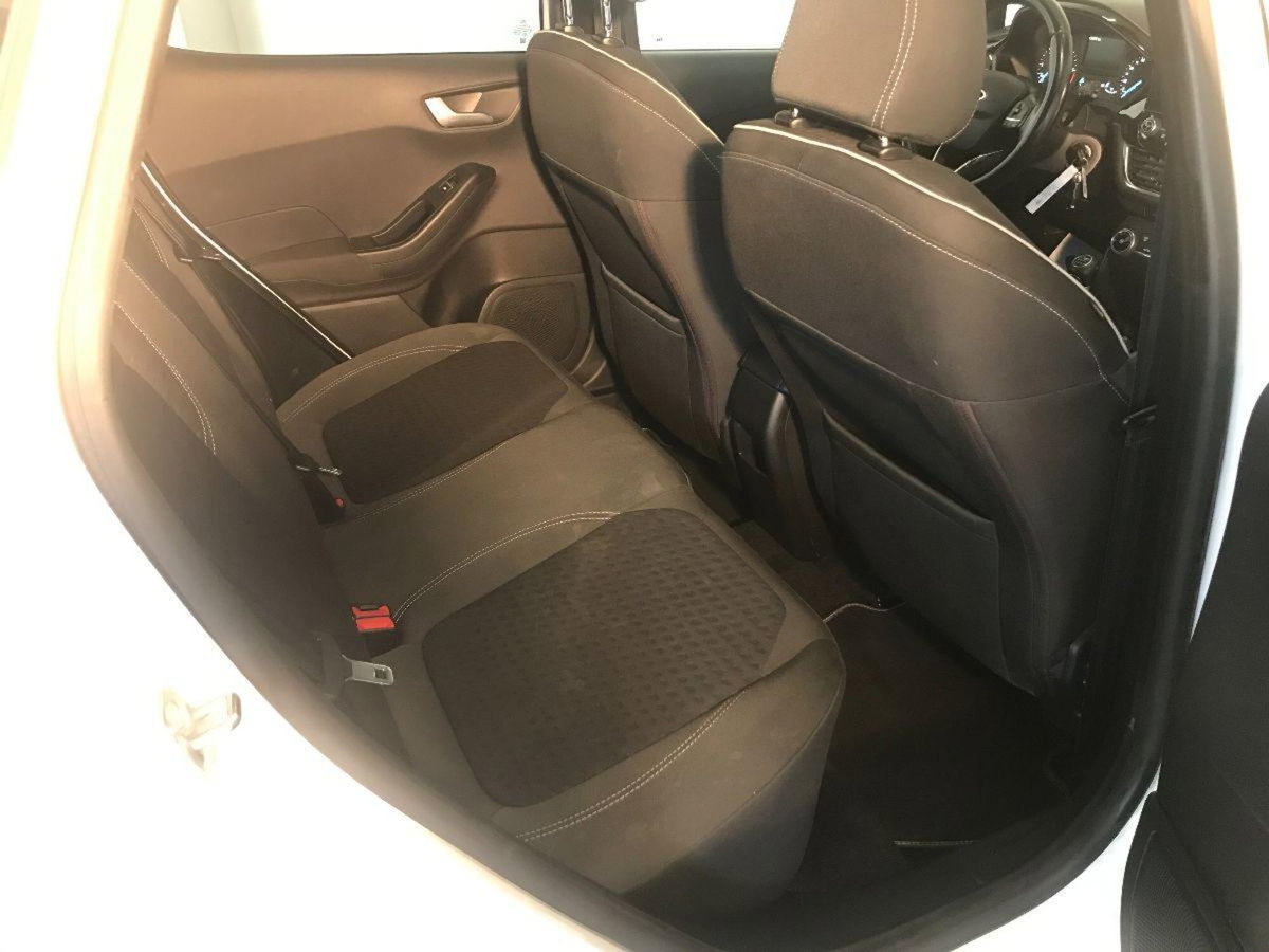 Ford Fiesta 1.5 TDCi 5 porte Titanium (20)