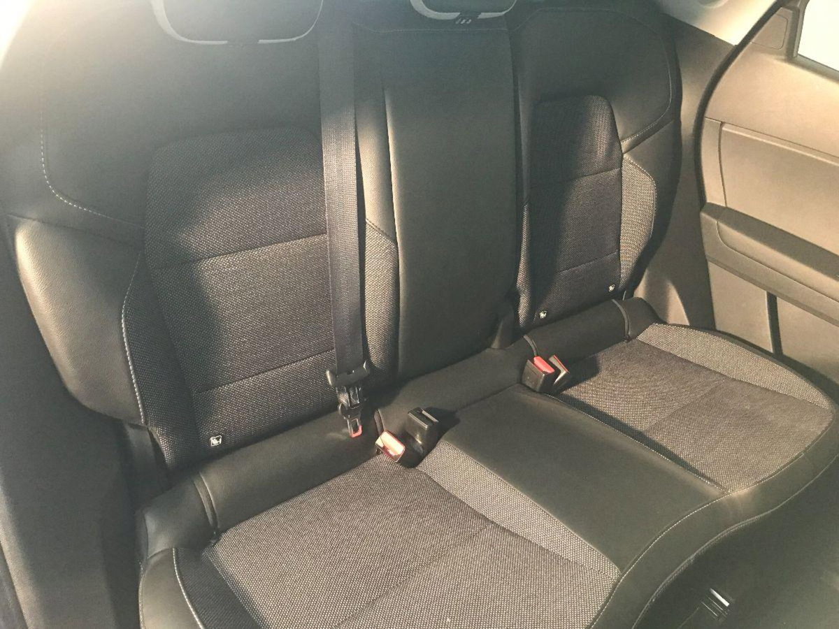 Renault Captur TCe 100 CV GPL FAP Intens (14)