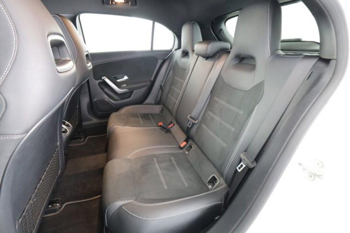 Mercedes-Benz Classe A 180 d Automatic Premium (3)