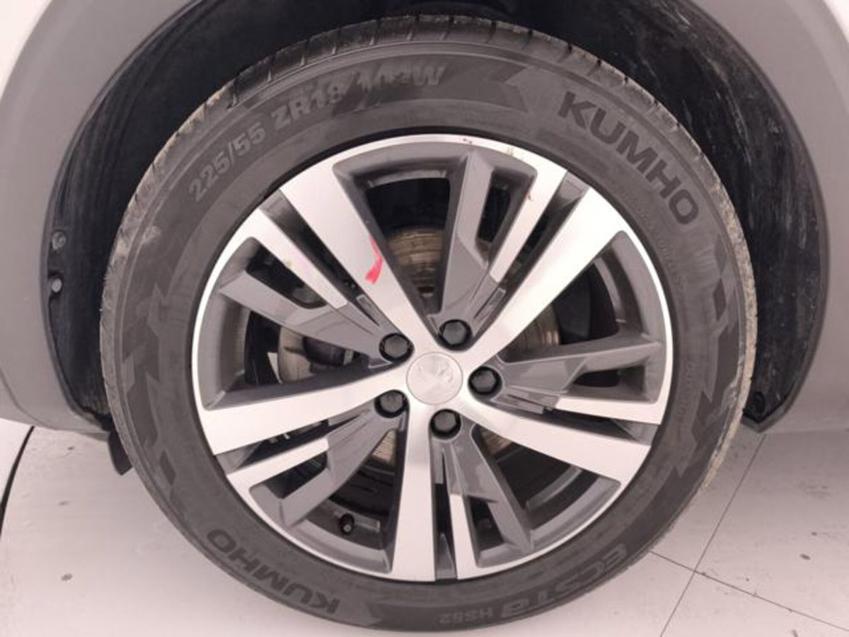Peugeot 3008 BlueHDi 130 S&S EAT8 Allure Pack (9)