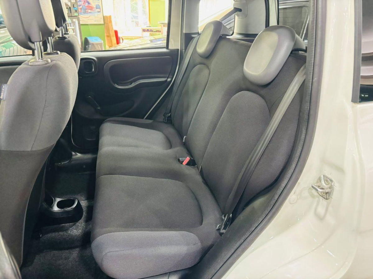 Fiat Panda 1.3 MJT S&S Lounge (11)