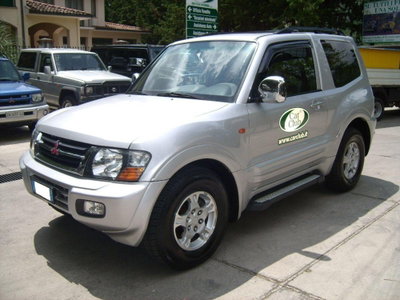 Mitsubishi Pajero 3.2 16V DI-D 3p. GLS2 usata