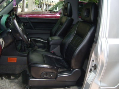 Mitsubishi Pajero 3.2 16V DI-D 3p. GLS2 (11)