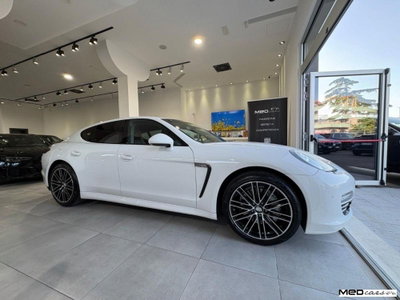 Porsche Panamera 4.8 4S (2)