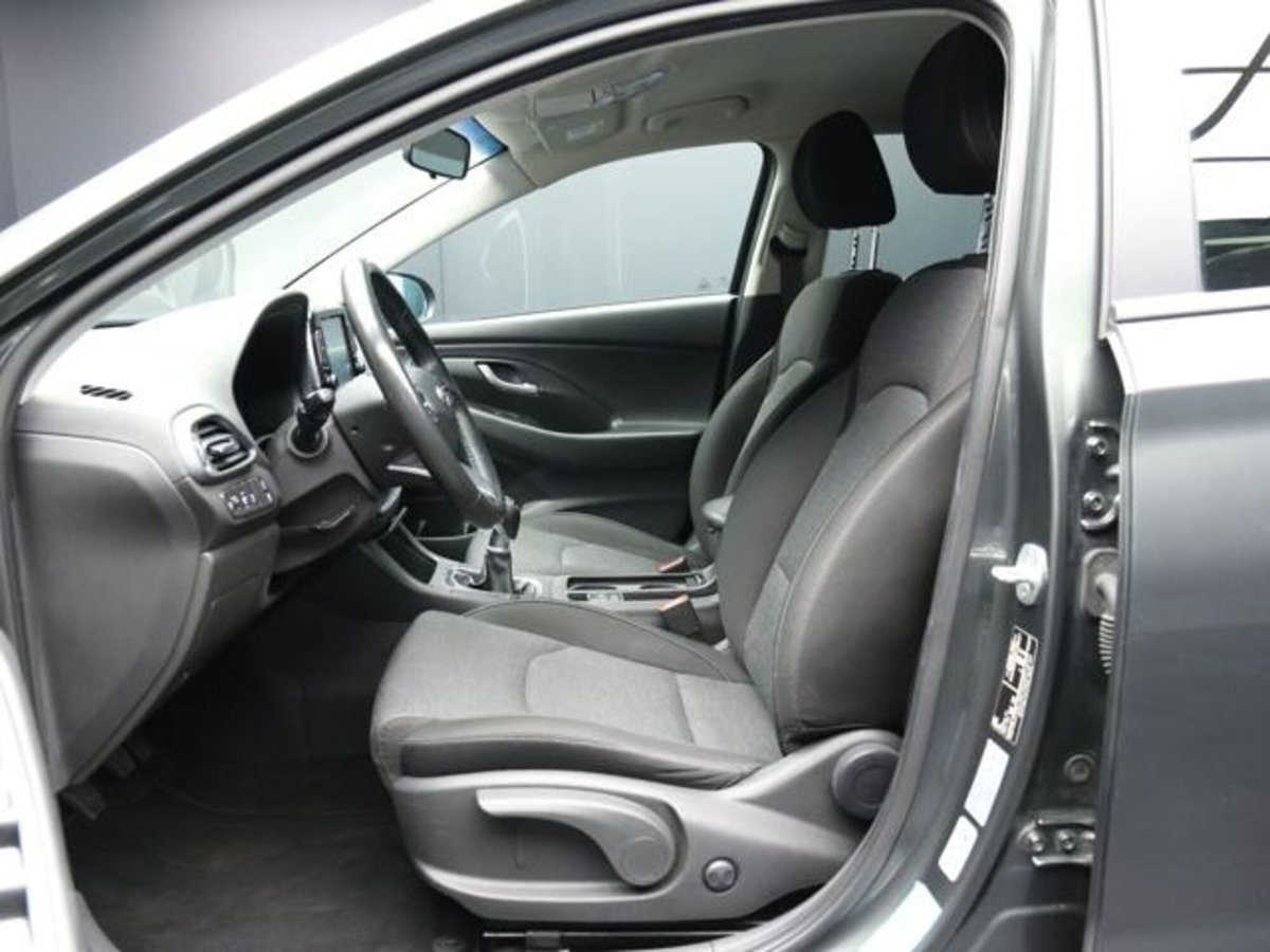 Hyundai i30 Fastback 1.0 T-GDI iMT 48V Prime (9)