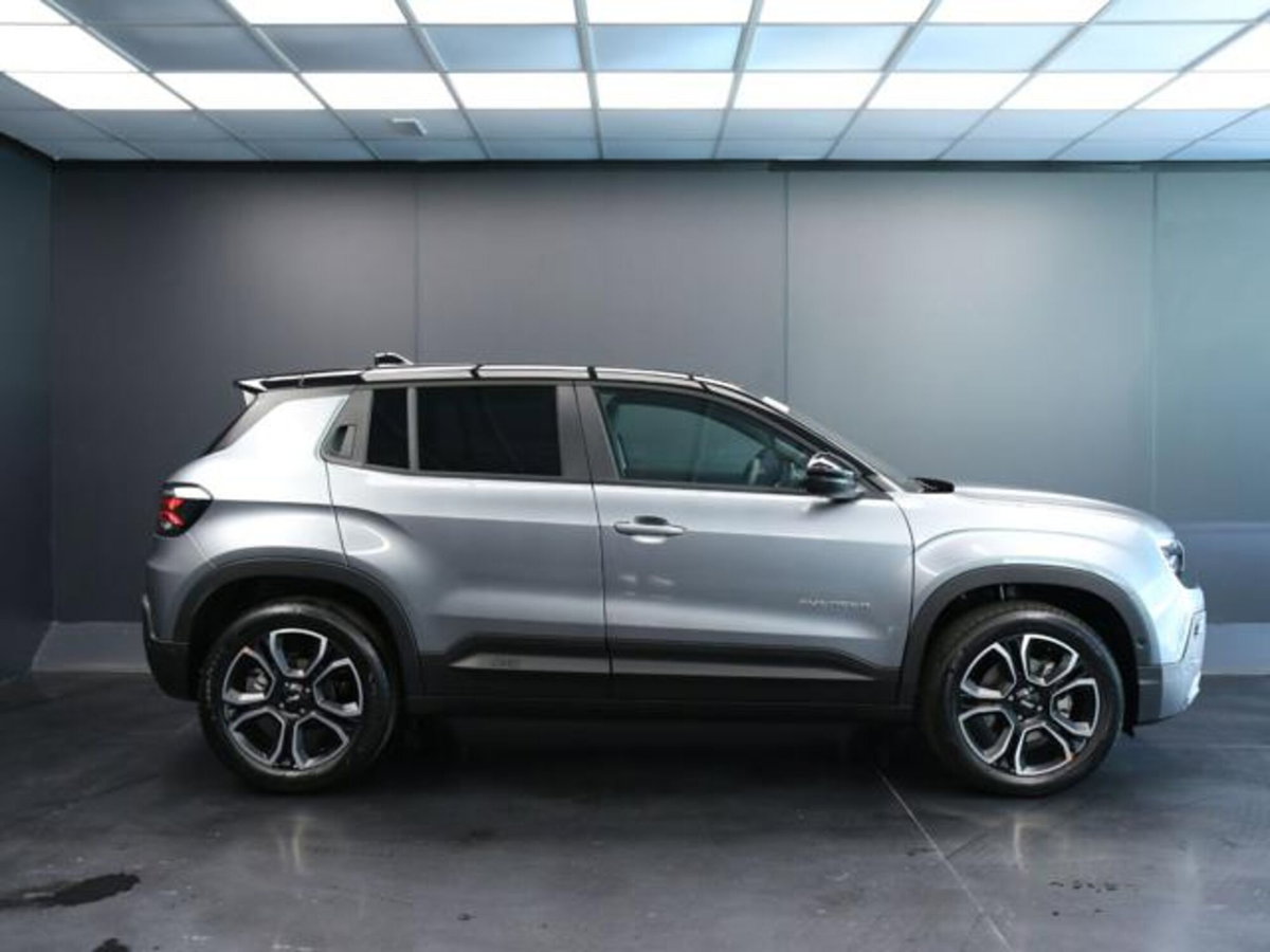 Jeep Avenger 1.2 turbo e-hybrid mhev Summit fwd 110cv edct6 (6)